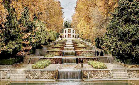درنگی در دیار کریمان