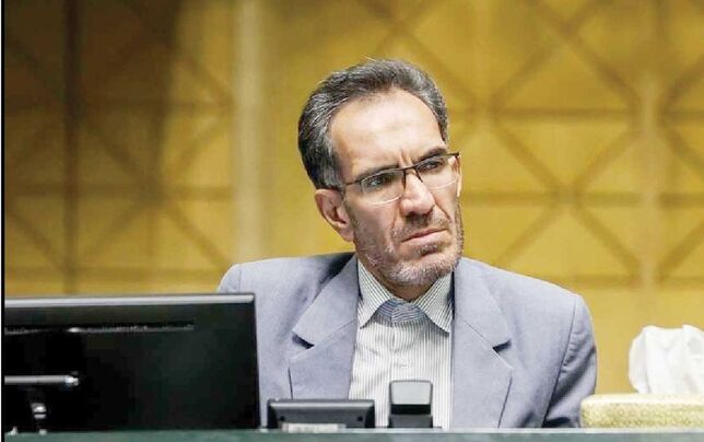 
حضور رسانه‌ای نیاز نداریم، نفس مسیحایی رهبری کافی است 