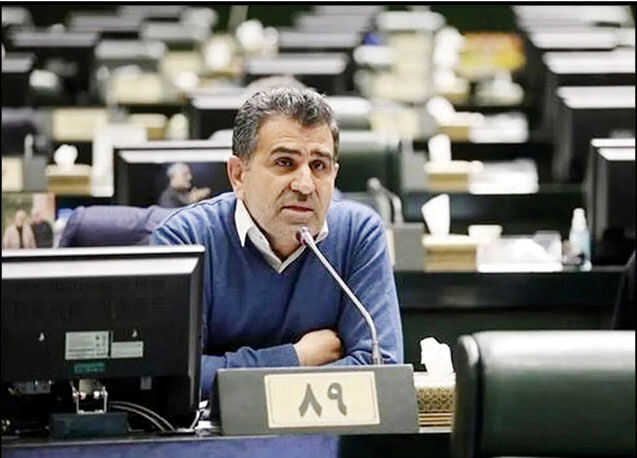 بابایی کارنامی: می‌خواهند مجلس را با جامعه کارگری درگیر کنند