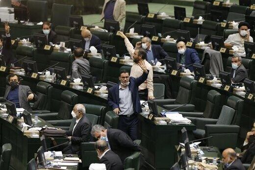 
«مولدسازی» خلاف قانون اساسی و ناقوس مرگ مجلس است