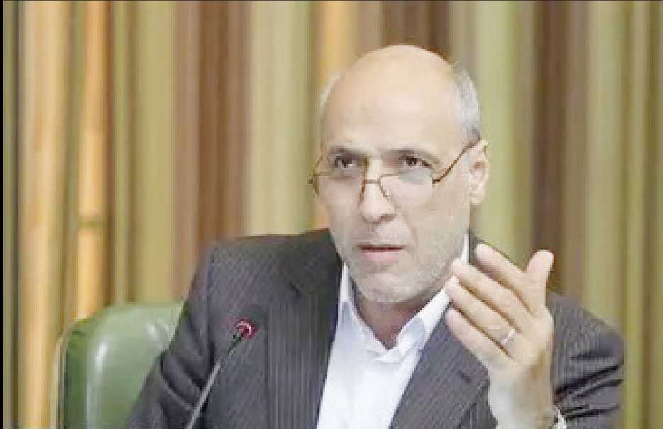 
شهرداری تهران خود را فراتر از قانون می‌داند