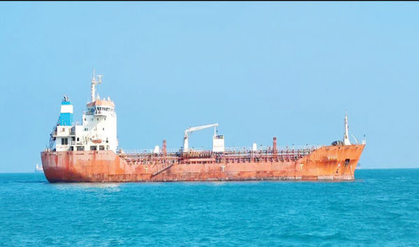 
سپاه یک نفتکش خارجی را در تنگه هرمز توقیف کرد