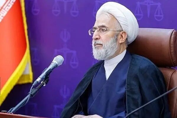     




برخورد  با حرمت‌شکنان 

حادثه کرمان  در فضای مجازی