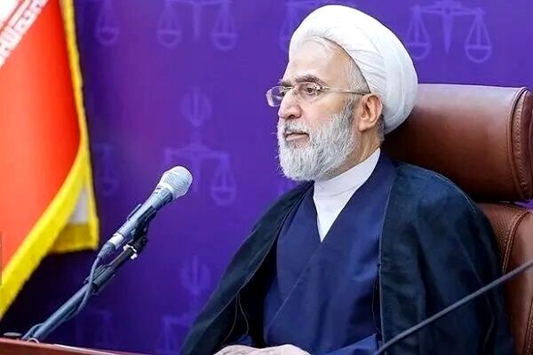     




برخورد  با حرمت‌شکنان 

حادثه کرمان  در فضای مجازی