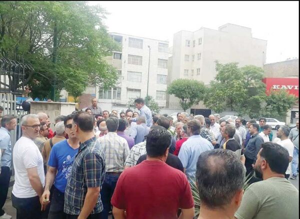 تجمع بازنشستگان شرکت واحد اتوبوسرانی در تهران