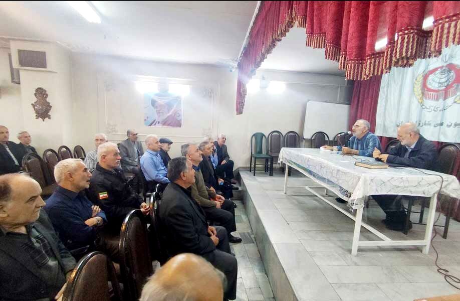 نیمی از حقوق‌ حداقل‌بگیران خرج غذا می‌شود