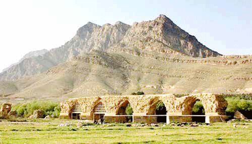 زخم عمیق آب بر پیکره آثار باستانی 