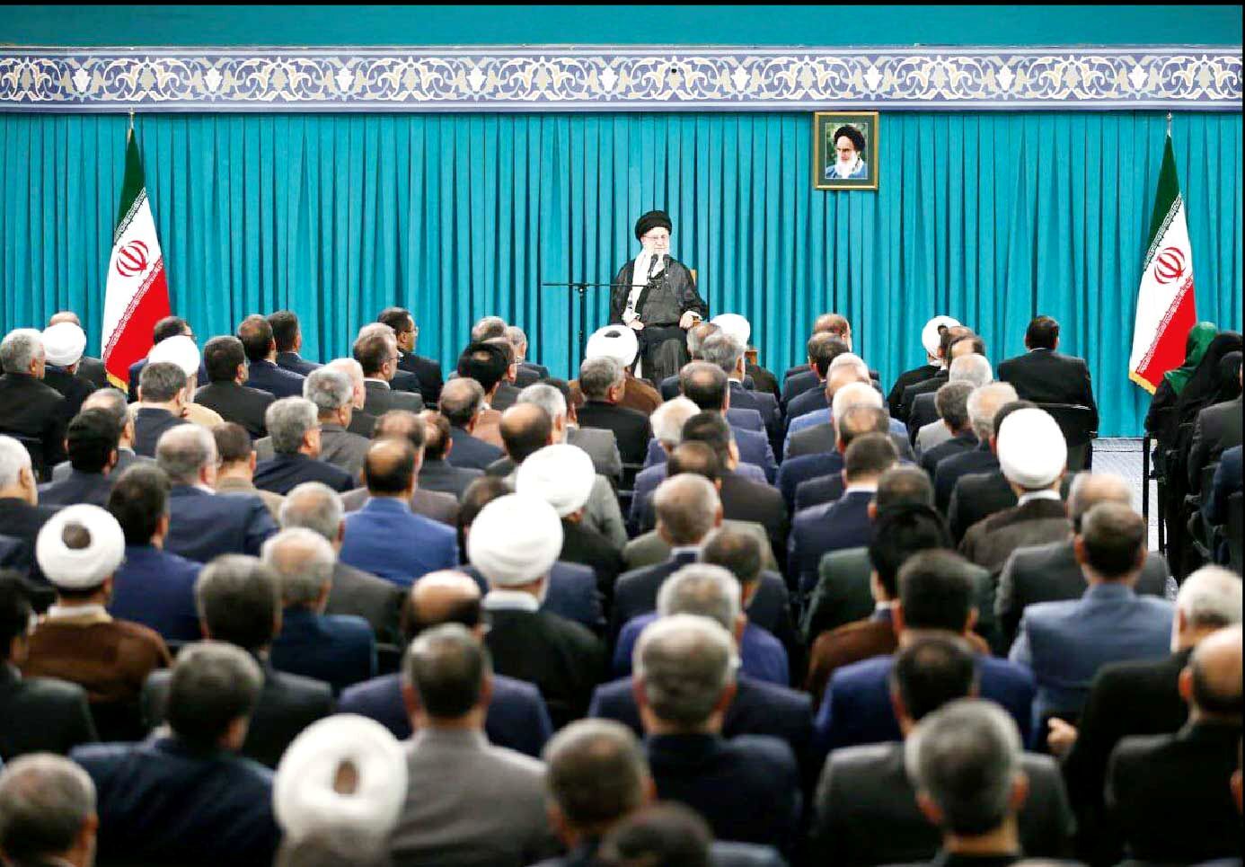  مراقب باشید انقلابی‌گری فقط سروصدا کردن نیست