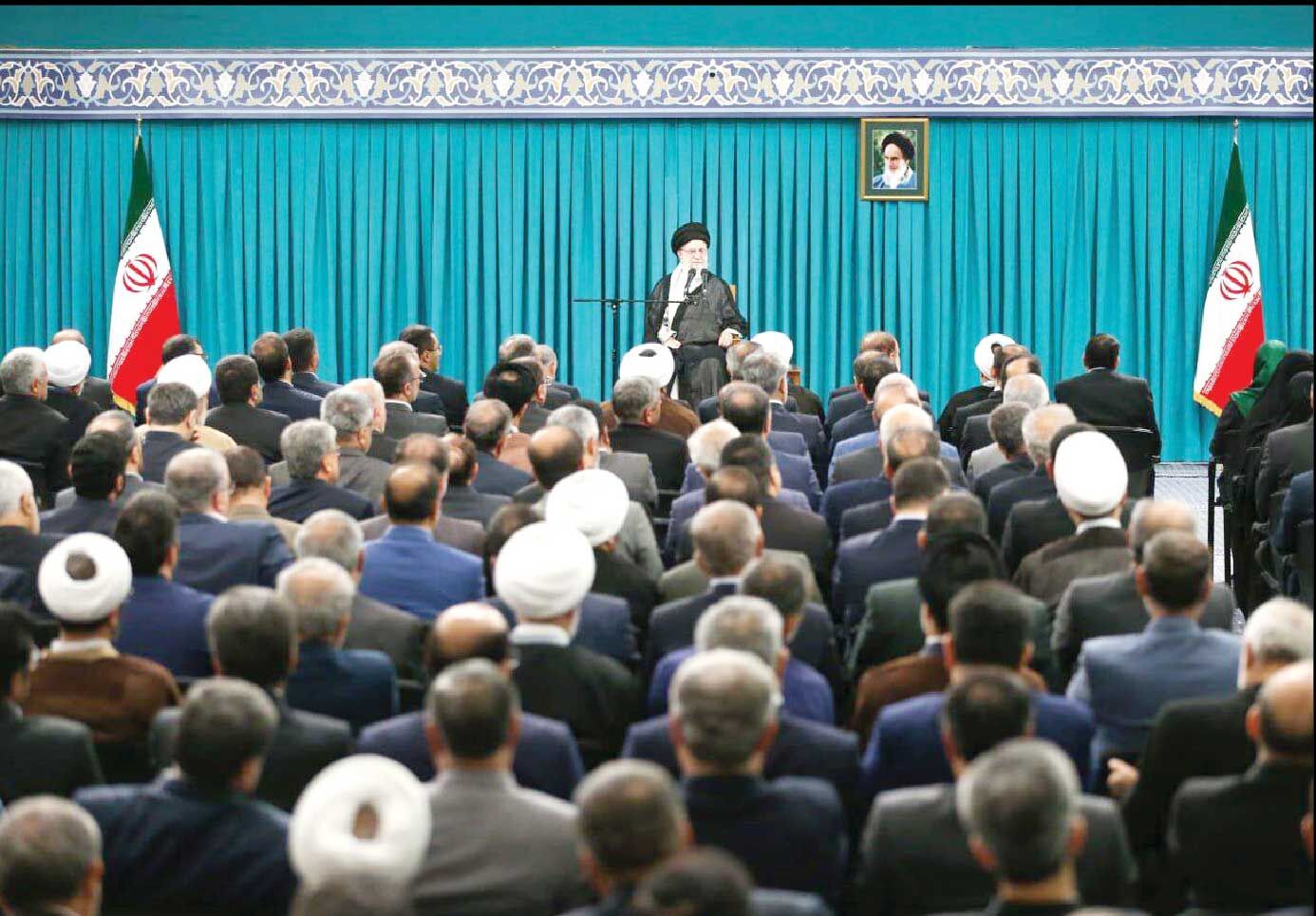  مراقب باشید انقلابی‌گری فقط سروصدا کردن نیست