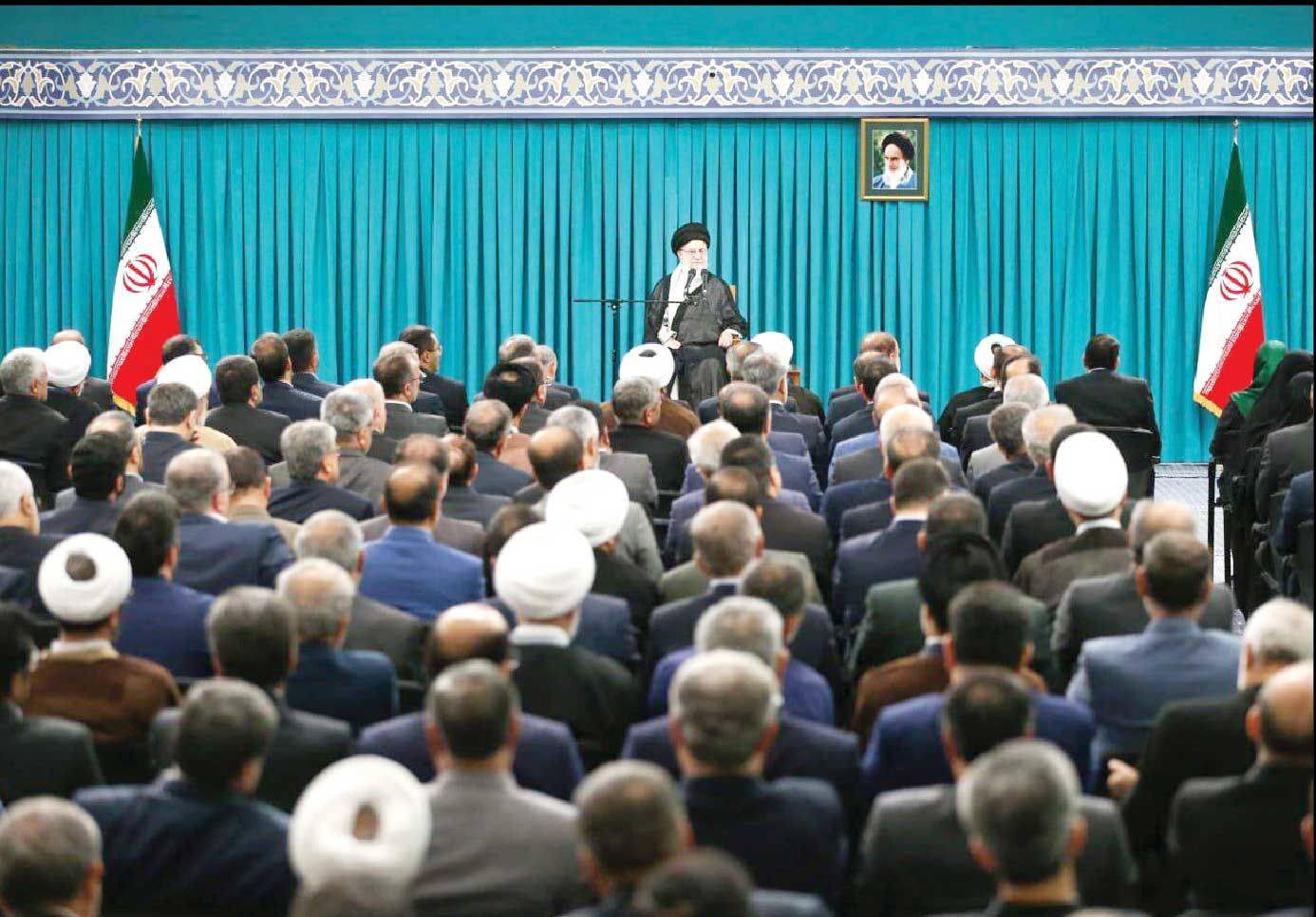  مراقب باشید انقلابی‌گری فقط سروصدا کردن نیست