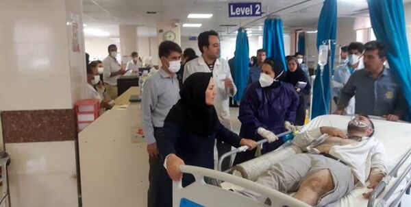تعداد مصدومان انفجار کارخانه‌ای در فیروزآباد به 130 نفر رسید