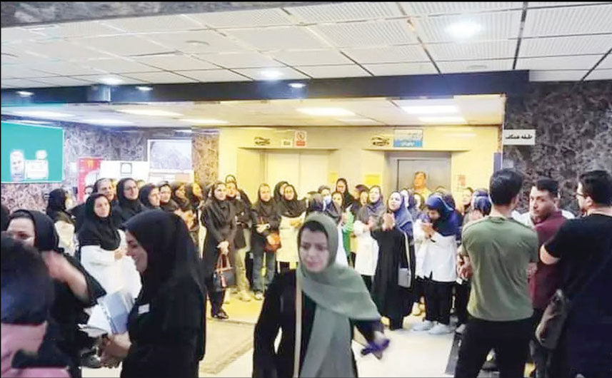 وقتی صدایمان شنیده نمی‌شود 

در مراسم روز پرستار شرکت نمی‌کنیم