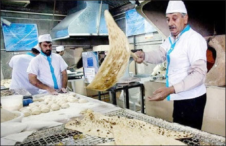 افزایش مزد خبازان در گرو گران‌شدن نان
