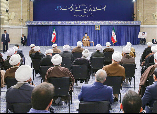 نیازمند پایگاه فکری تهاجمی برای پاسخگویی به شبهات هستیم