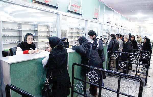 جنگ نابرابر برای  «بقا» در صف داروخانه‌ها