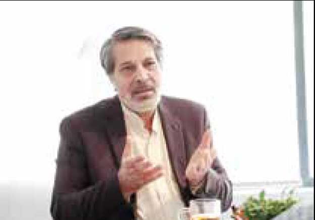 
کیان ملی در معرض تهدید قرار بگیرد، اختلافاتمان را با حکومت کنار می‌گذاریم