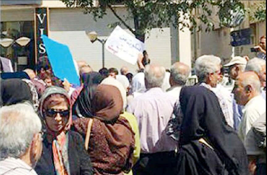 معلمان بازنشسته سال ۱۴۰۰ 

در شیراز تجمع کردند