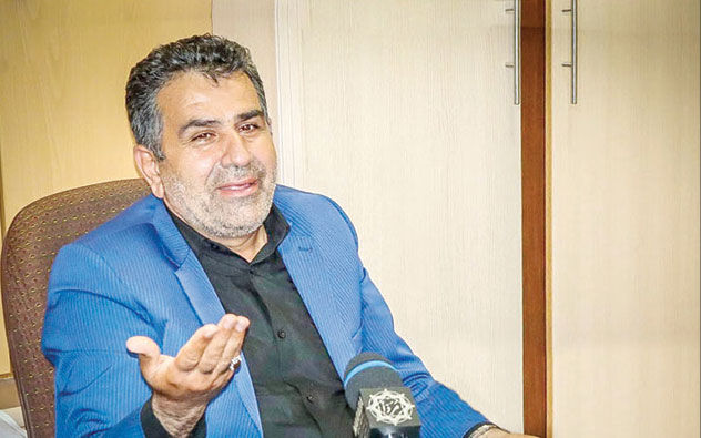حقوق کارگران باید حداقل 50  درصد افزایش یابد