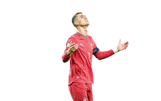 سایه سنگین یک اسطوره
