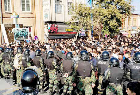 اعتراض‌های اخیر جنگ جهانی تمام‌عیار علیه نظام بود