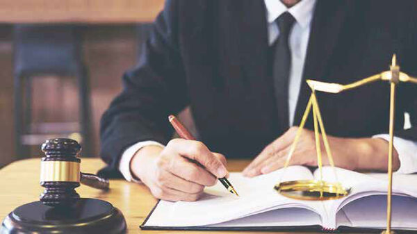 بازتعریف یک نقش
