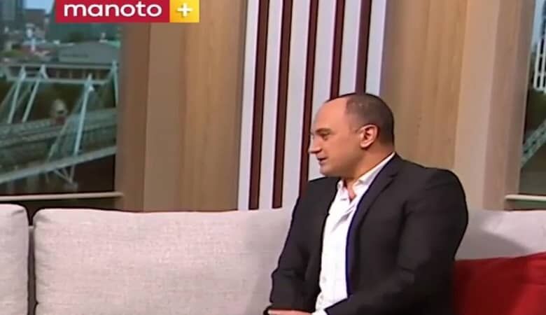 احسان کرمی مجری سابق صداوسیما به شبکه من‌وتو پیوست