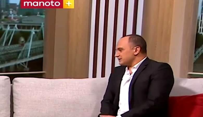 احسان کرمی مجری سابق صداوسیما به شبکه من‌وتو پیوست