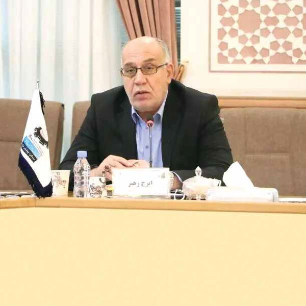
بازار مسکن تنها با کنترل ارز و تورم سامان می‌گیرد