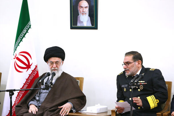 

شمخانی، عضو مجمع تشخیص مصلحت نظام و مشاور سیاسی رهبری شد