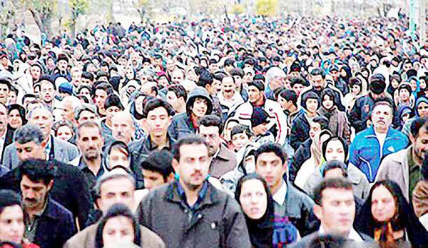 فقیرتر شدن ایرانی‌ها طی دهه‌های اخیر