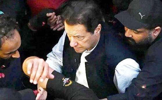عمران خان بازداشت و به ۳ سال حبس محکوم شد