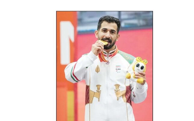 سمفونی بیستمین نت در سرزمین آفتاب؛

نمره ۲۰

