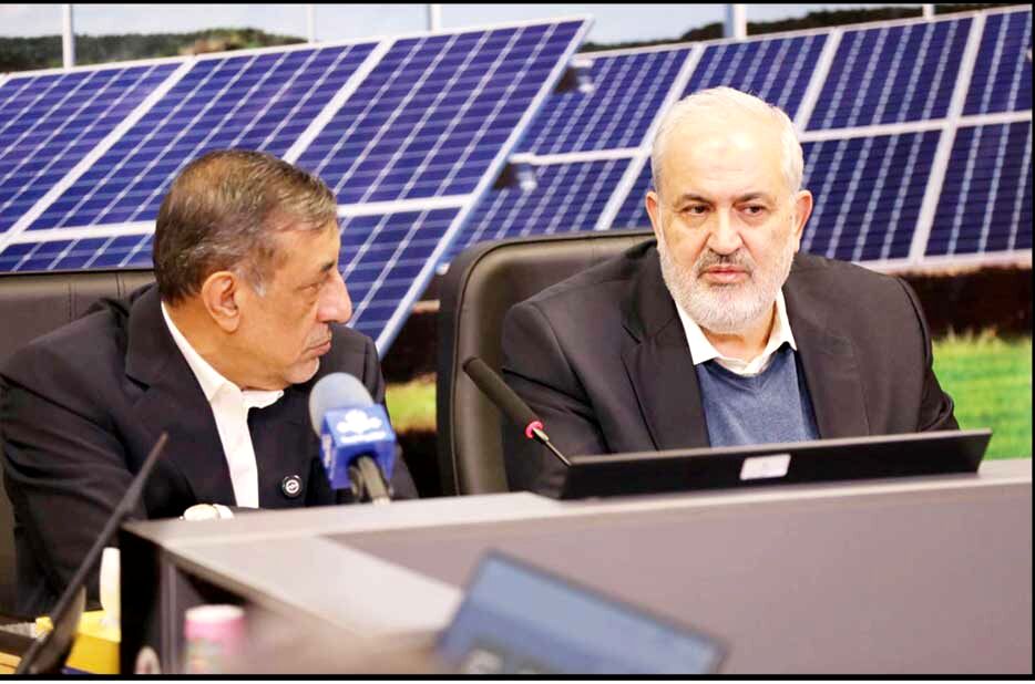 
رانت دولتی با نصب پنل‌های خورشیدی؟