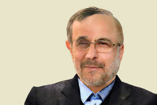 صعود خلبان از نردبان لرزان احمدی‌نژاد