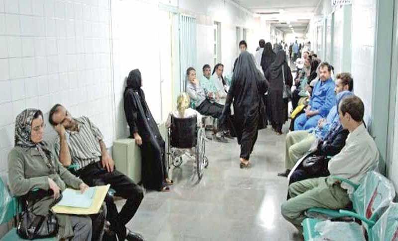 ضعف قانون و کارگران مستاصل پشت درهای مراکز درمانی