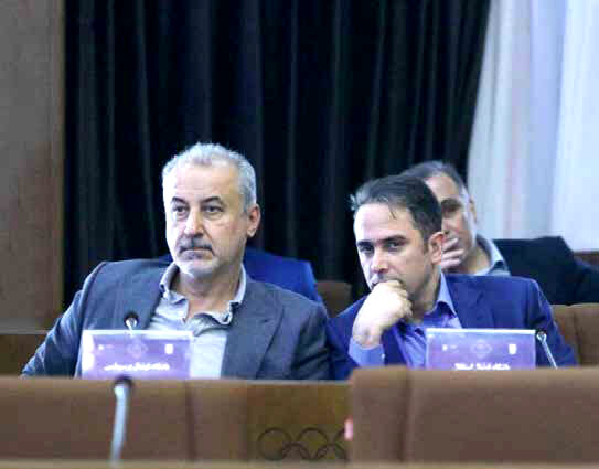 فقط نگاه می‌کنند!