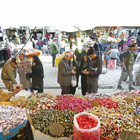 
نوروز و بضاعت اندک ما برای شادی و خرید